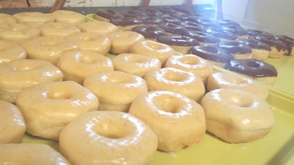 Daylight Donuts | bakery | 112 N Broadway St, Walters, OK 73572, USA | 5808756336 OR +1 580-875-6336