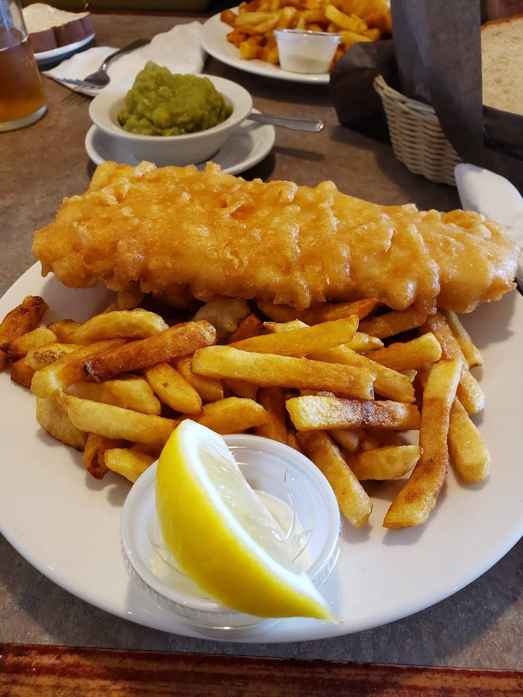 High Street Fish And Chips | restaurant | 55 Underhill Dr, North York, ON M3A 2J8, Canada | 4165108905 OR +1 416-510-8905