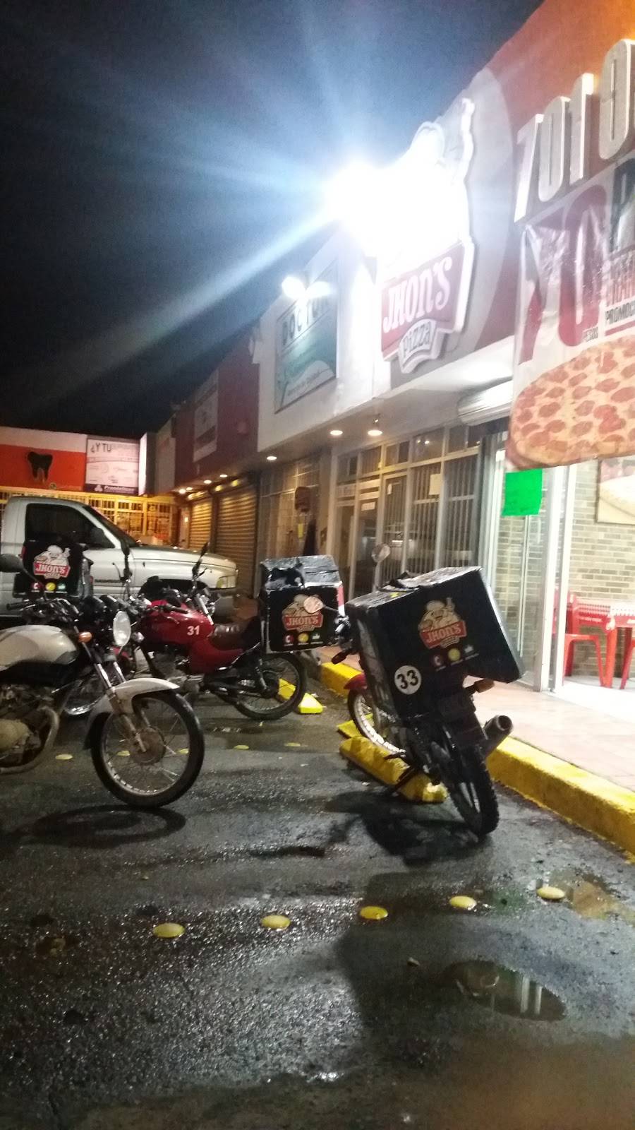 Jhons Pizza | restaurant | Blvd. Lic. Héctor Terán Terán 2619, Jardin Dorado, 22200 Tijuana, B.C., Mexico | 016647010533 OR +52 664 701 0533