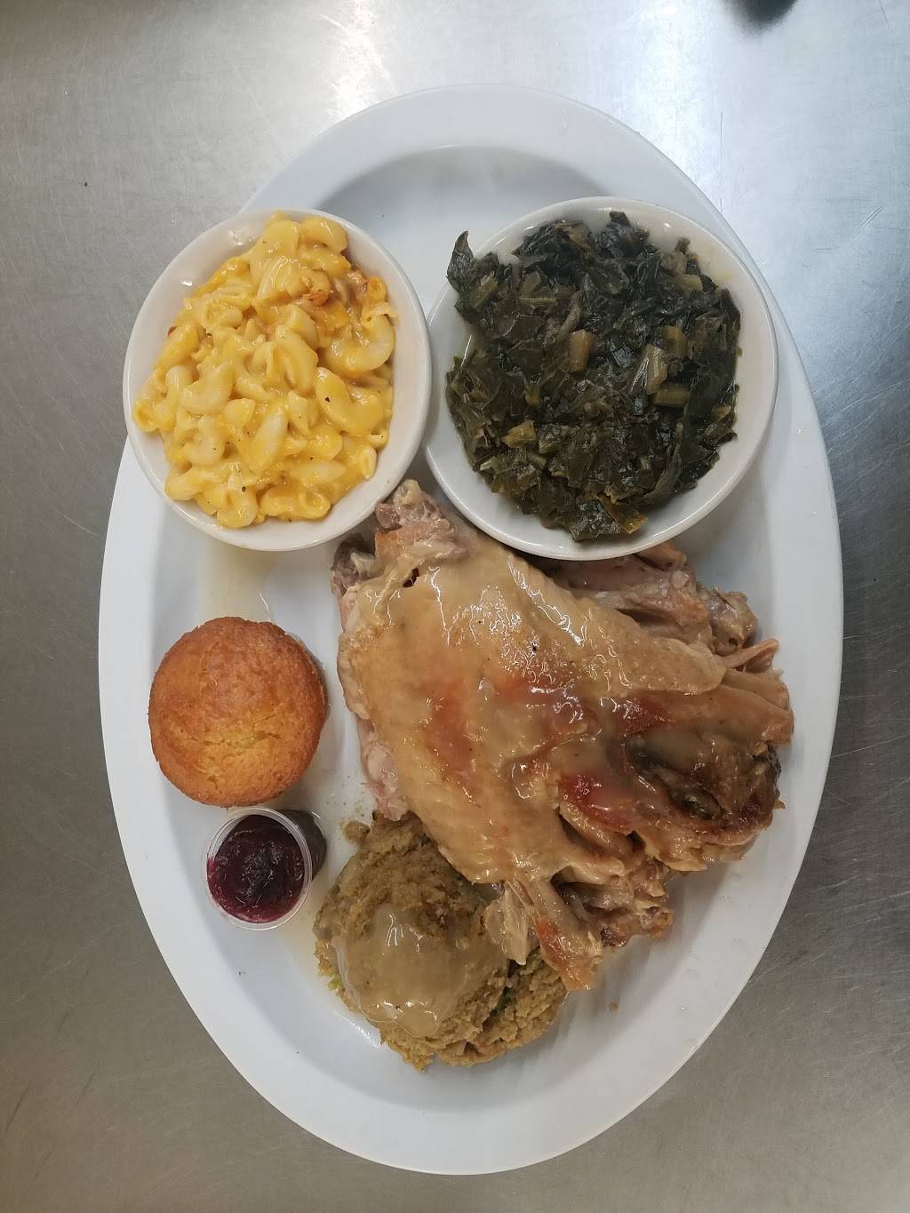 Dans Soul Food & Bakery | bakery | 2523 W 79th St, Chicago, IL 60652, USA | 7737376695 OR +1 773-737-6695