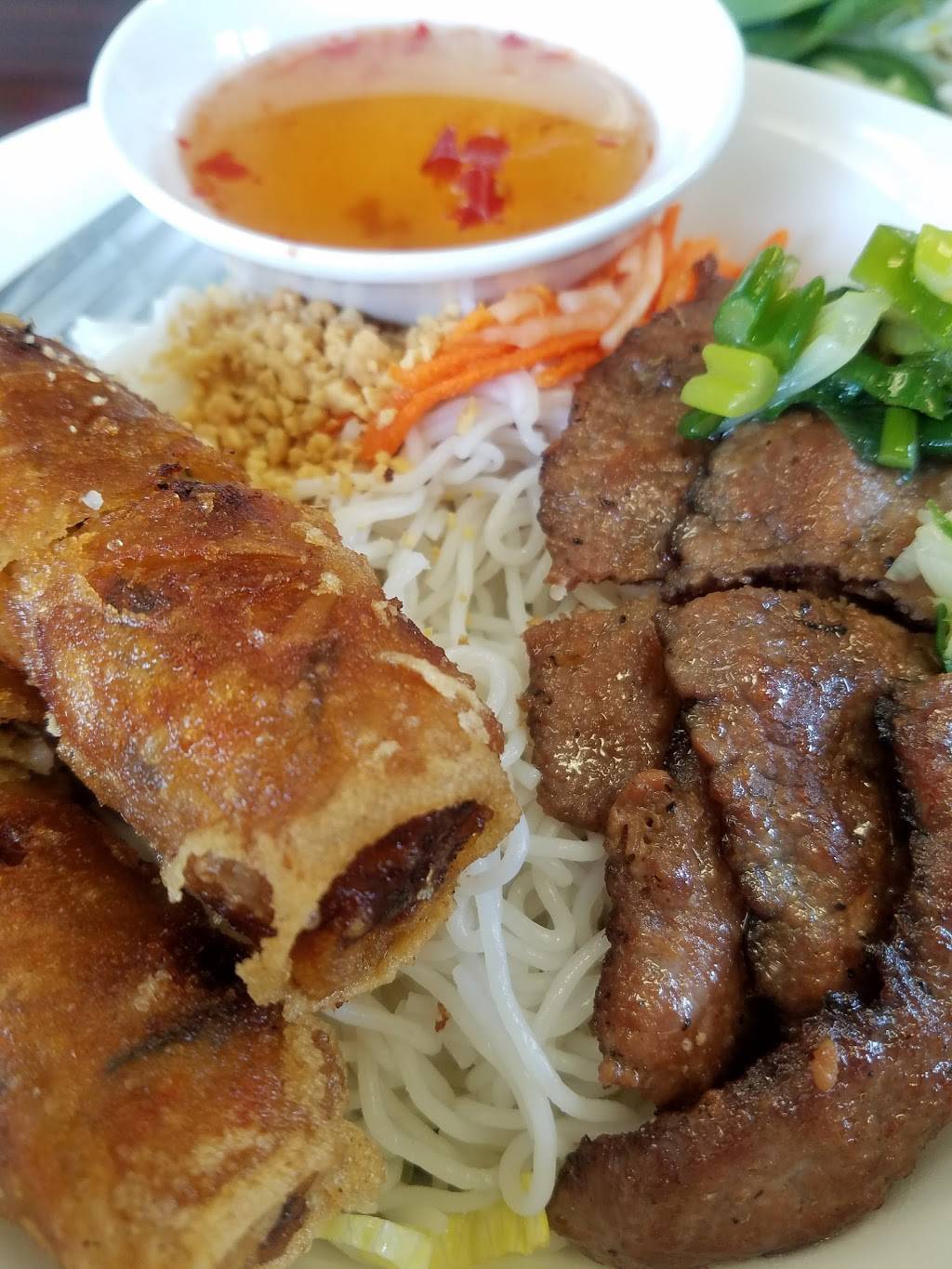 Little Saigon | restaurant | 7 Linden Ave, South San Francisco, CA 94080, USA | 6505891398 OR +1 650-589-1398