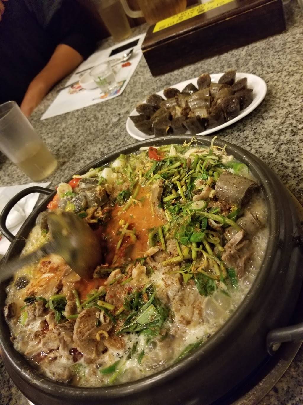 Moo Bong Ri | restaurant | 2949 W Olympic Blvd, Los Angeles, CA 90006, USA | 2133871600 OR +1 213-387-1600