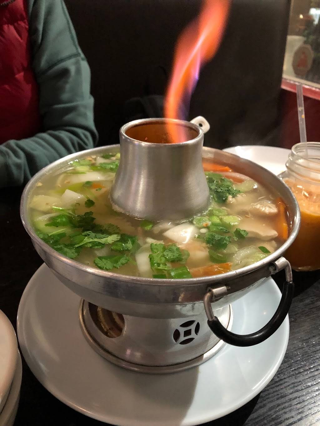 Fa-Sai Thai Cuisine | restaurant | 12910 Harbor Blvd, Garden Grove, CA 92840, USA | 7143710175 OR +1 714-371-0175