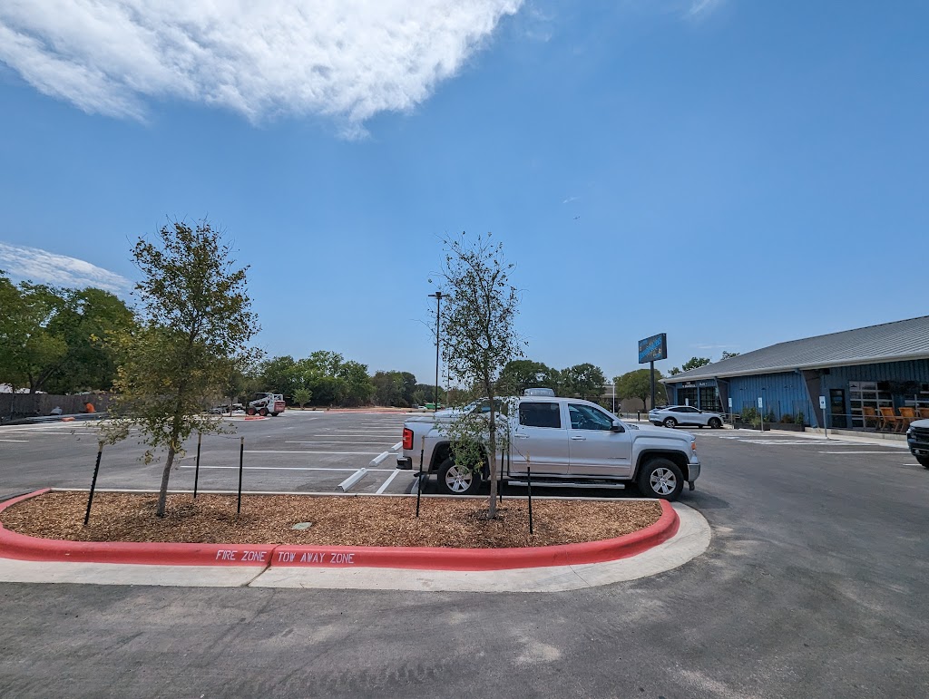 Bouldin Acres | restaurant | 1806 W Braker Ln, Austin, TX 78758, USA | 7372843409 OR +1 737-284-3409