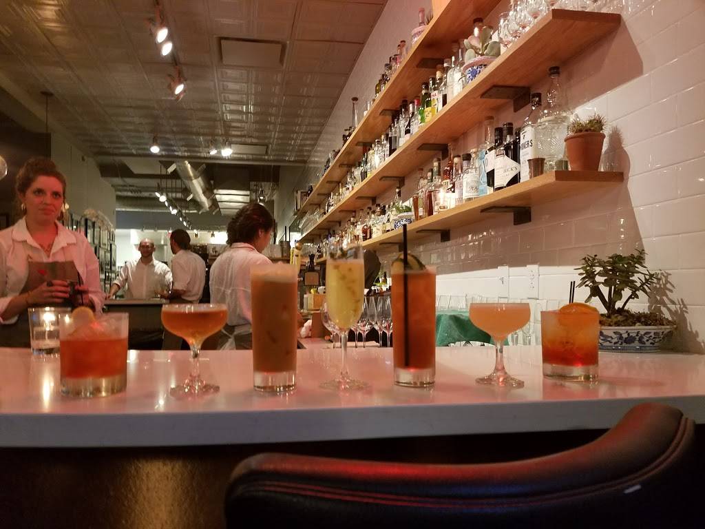 Olive + Oak | restaurant | 102 W Lockwood Ave, Webster Groves, MO 63119, USA | 3147361370 OR +1 314-736-1370