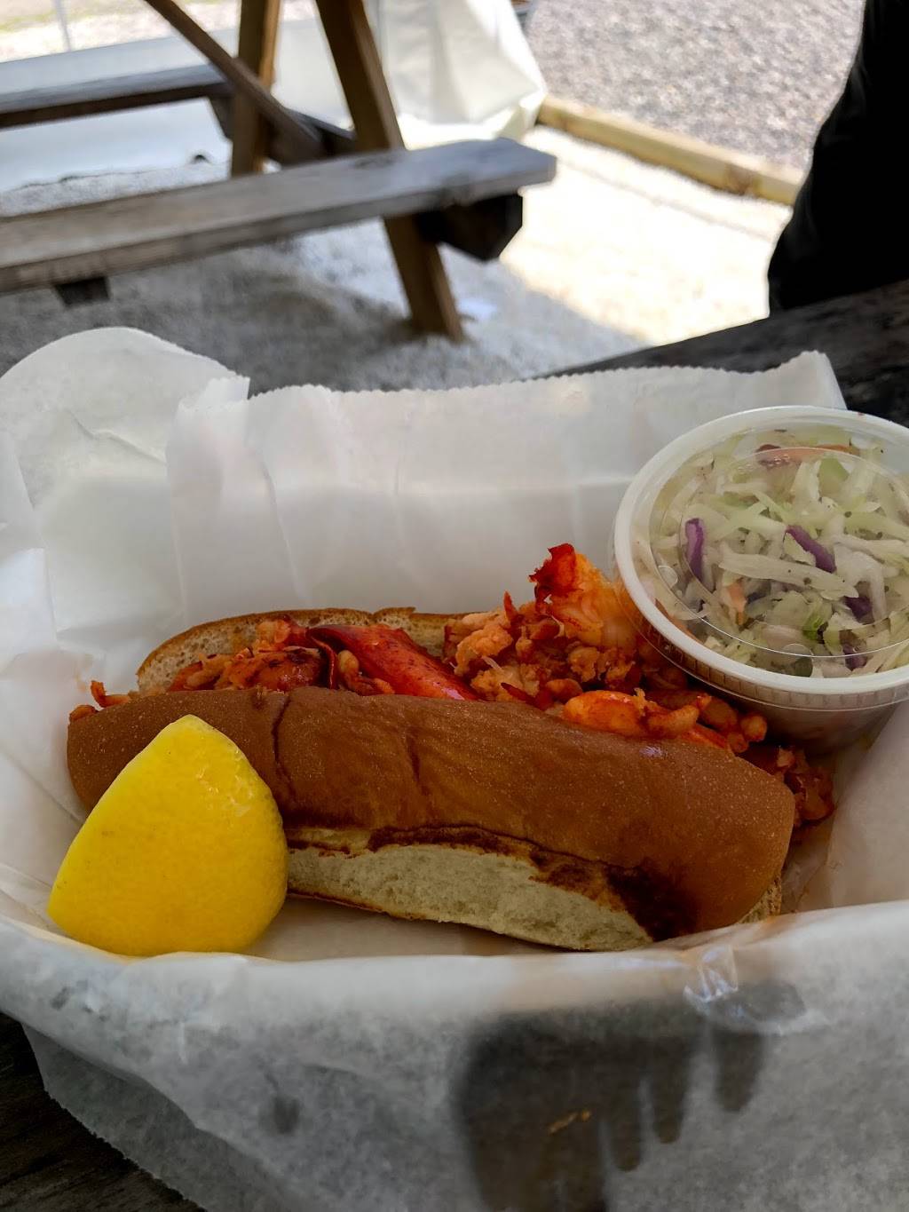 West Shore Seafood | restaurant | 449 Bantam Lake Rd, Morris, CT 06763, USA | 8605678000 OR +1 860-567-8000