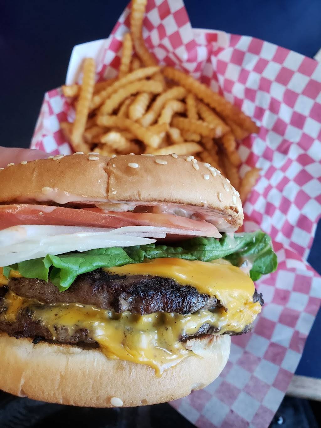 Far Man Restaurant | restaurant | 3111 Gateway St, Springfield, OR 97477, USA | 5417267311 OR +1 541-726-7311