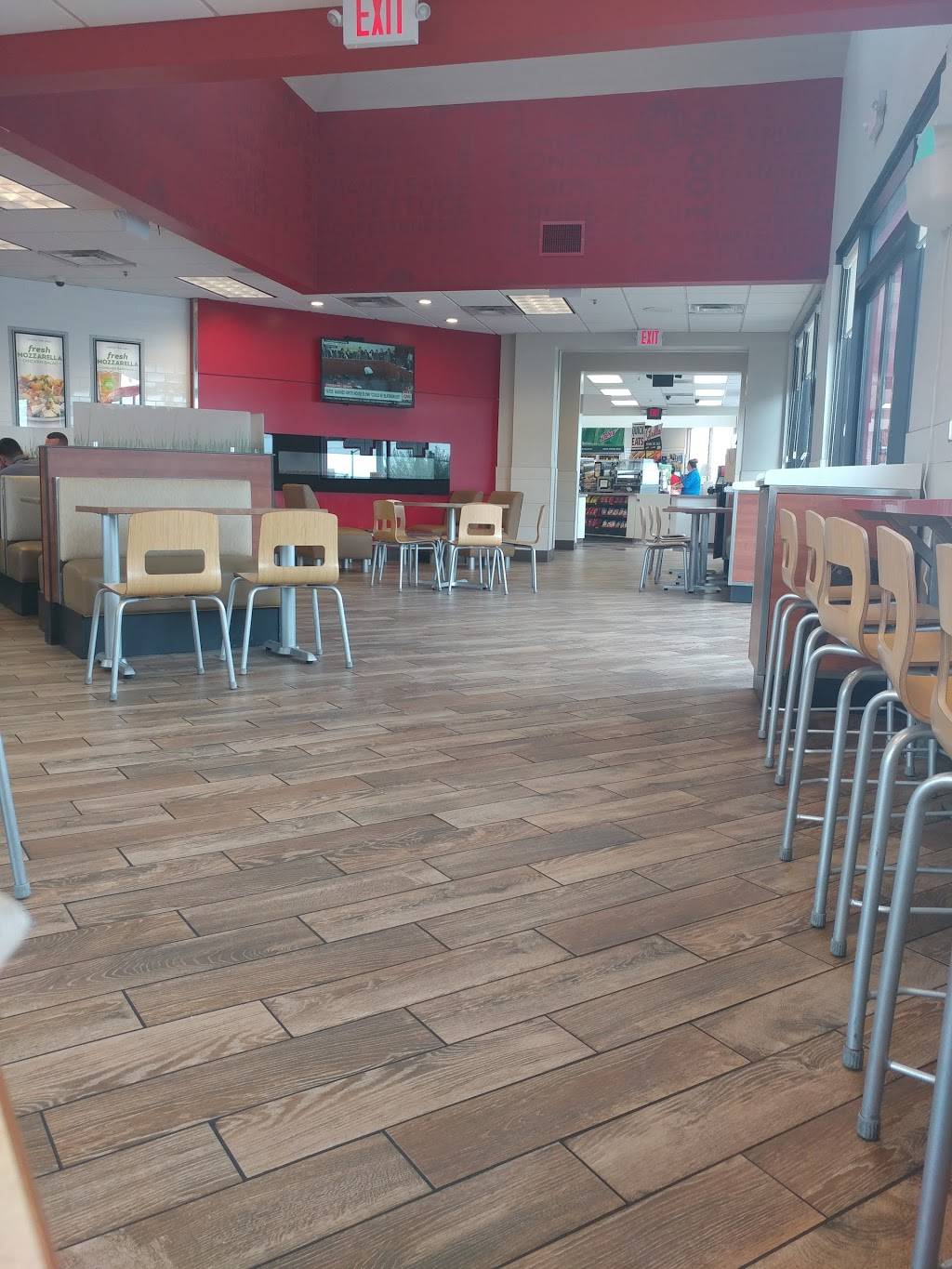 Wendys | restaurant | 3535 E Irvington Rd, Tucson, AZ 85714, USA | 5207900575 OR +1 520-790-0575