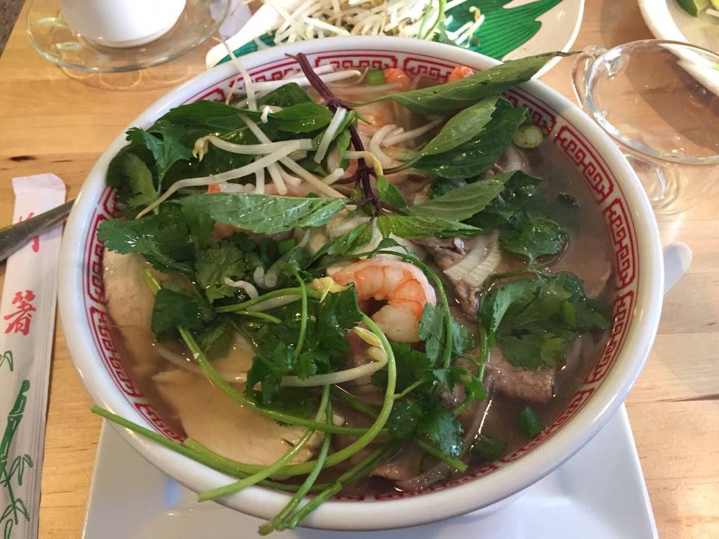 Pho 43 | restaurant | 1814 N Farwell Ave, Milwaukee, WI 53202, USA | 4145850303 OR +1 414-585-0303