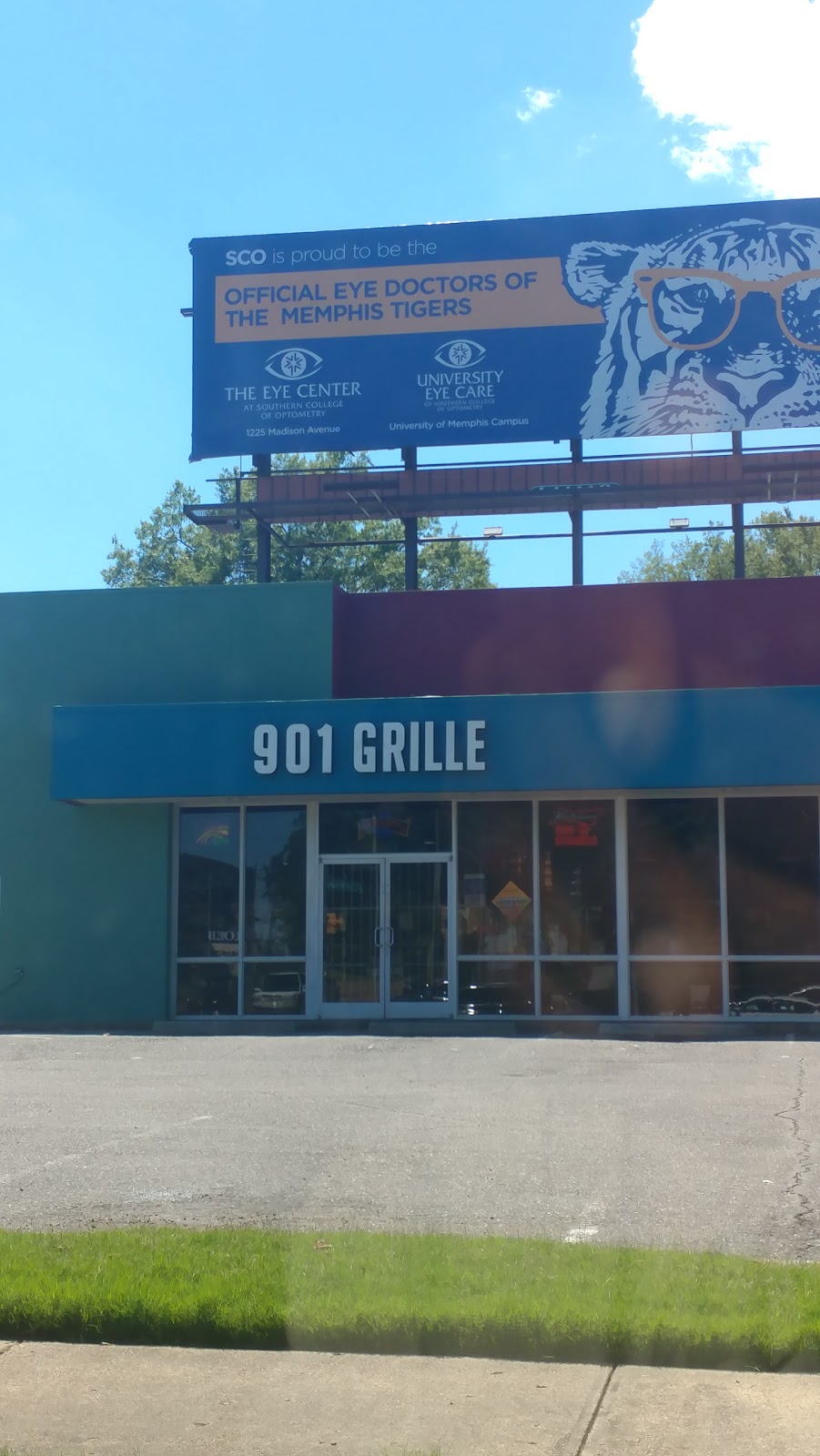 901 Grille and Market | restaurant | 711 E Pkwy S, Memphis, TN 38104, USA | 9015126171 OR +1 901-512-6171