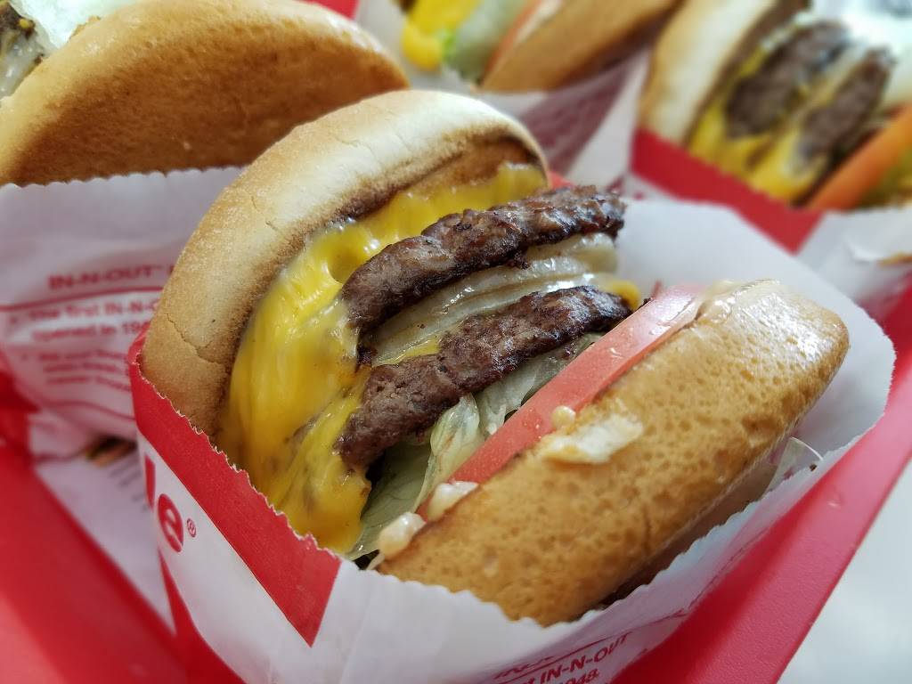 In-N-Out Burger | restaurant | 78611 CA-111, La Quinta, CA 92253, USA | 8007861000 OR +1 800-786-1000