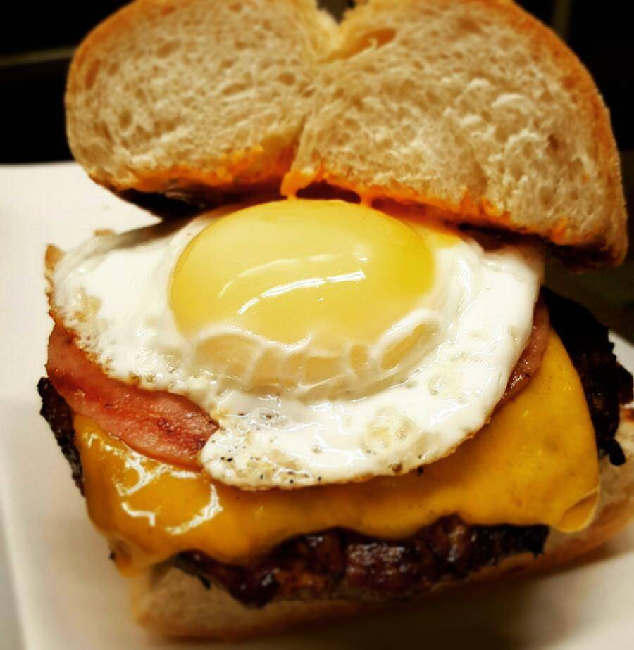 The Front Porch Pub | restaurant | 217 Wagaraw Rd, Hawthorne, NJ 07506, USA | 9733103828 OR +1 973-310-3828