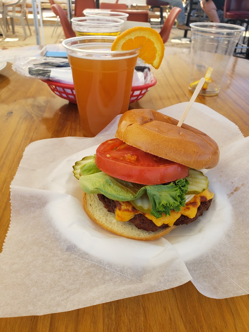 The Horney Toade Saloon & Grille | restaurant | 960 W Main St #9, Quartzsite, AZ 85346, USA | 5302600367 OR +1 530-260-0367