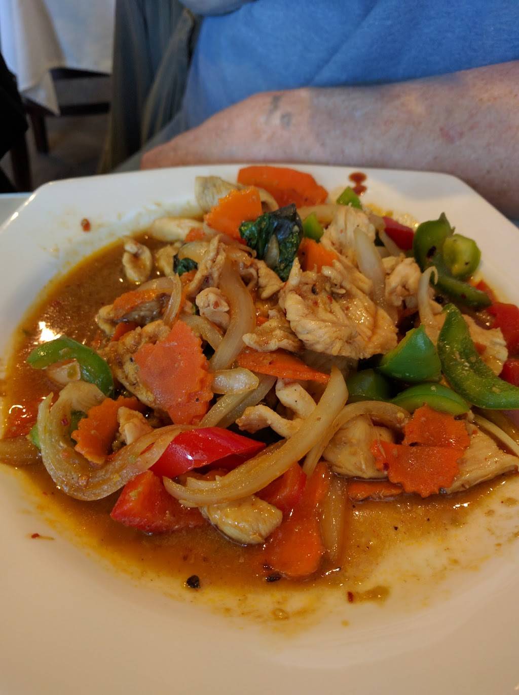 Eat Thai, Thai Eatery | restaurant | 1821 22nd St #103, West Des Moines, IA 50266, USA | 5154402075 OR +1 515-440-2075