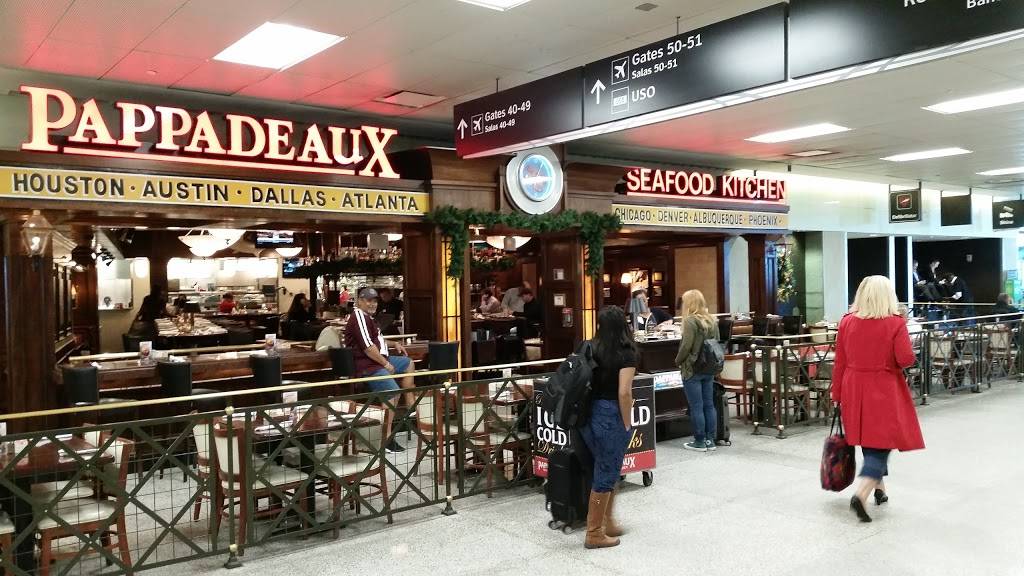 Pappadeaux Seafood Kitchen | restaurant | William P. Hobby Airport (HOU), 7800 Airport Blvd Space C11, Houston, TX 77061, USA | 7138477622 OR +1 713-847-7622