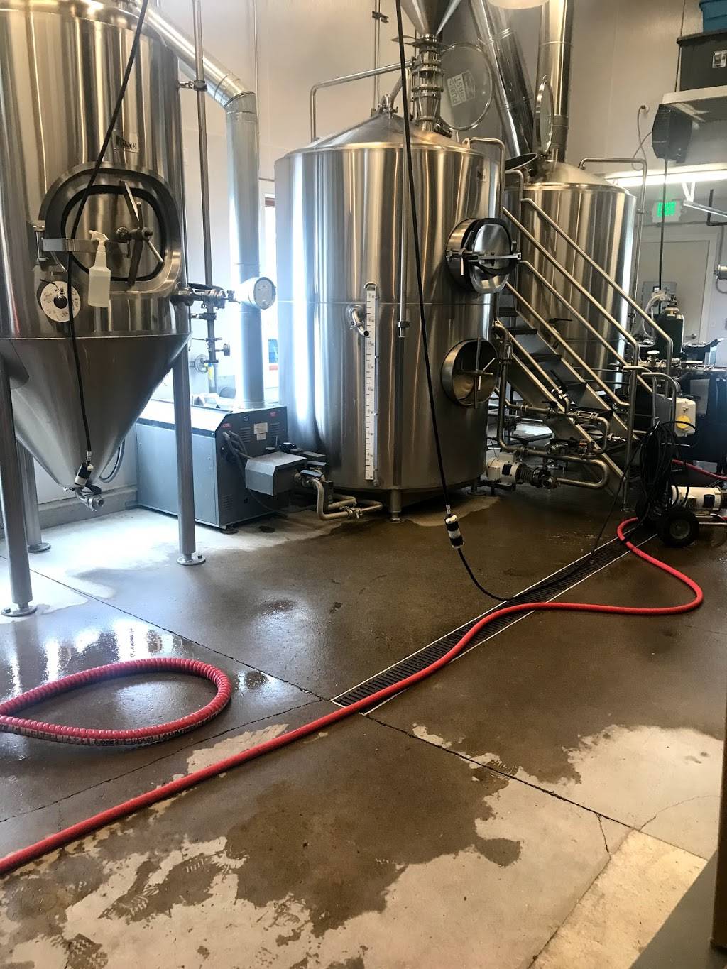 Public Coast Brewing Co | restaurant | 264 E 3rd St, Cannon Beach, OR 97110, USA | 5034360285 OR +1 503-436-0285