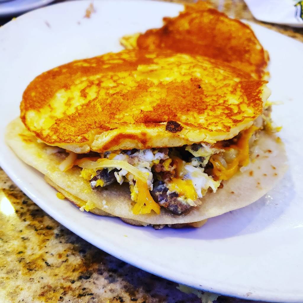 Flores Mexican Restaurant | restaurant | 8300 N FM 620, Austin, TX 78726, USA | 5129969636 OR +1 512-996-9636