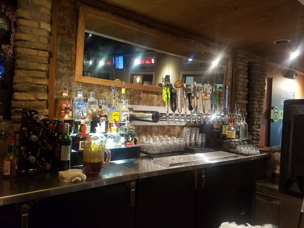 Chilis Grill & Bar | meal takeaway | 1371 E Gladstone St, Glendora, CA 91740, USA | 9095998300 OR +1 909-599-8300