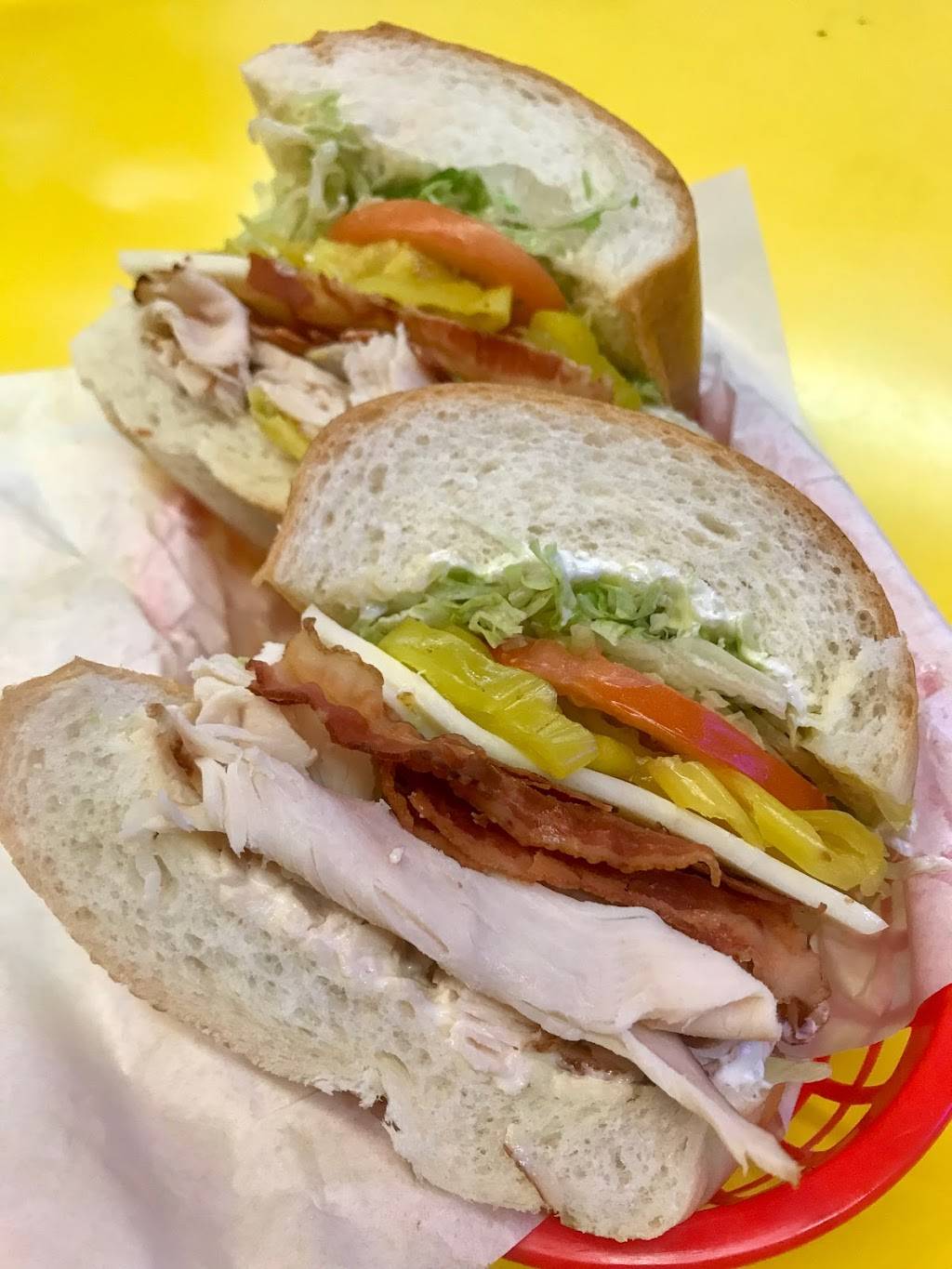 Diggers Deli | restaurant | 876 Alamo Dr, Vacaville, CA 95688, USA | 7074470667 OR +1 707-447-0667