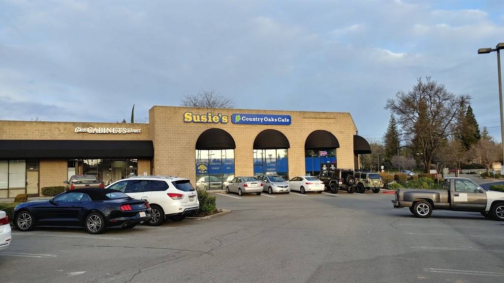 Susies Country Oaks Café | restaurant | 1000 Melody Ln STE 120, Roseville, CA 95678, USA | 9167860274 OR +1 916-786-0274
