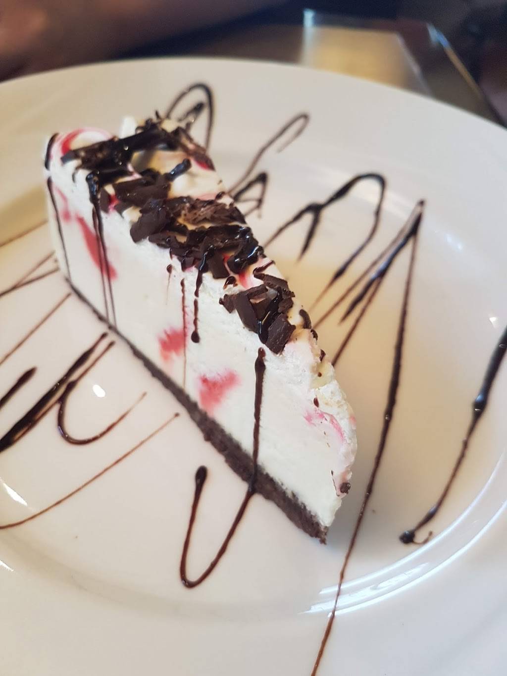 Webbs Steak Seafood Burgers & Bar | restaurant | 1640 Lesperance Rd, Windsor, ON N8N 1Y3, Canada | 5197350007 OR +1 519-735-0007