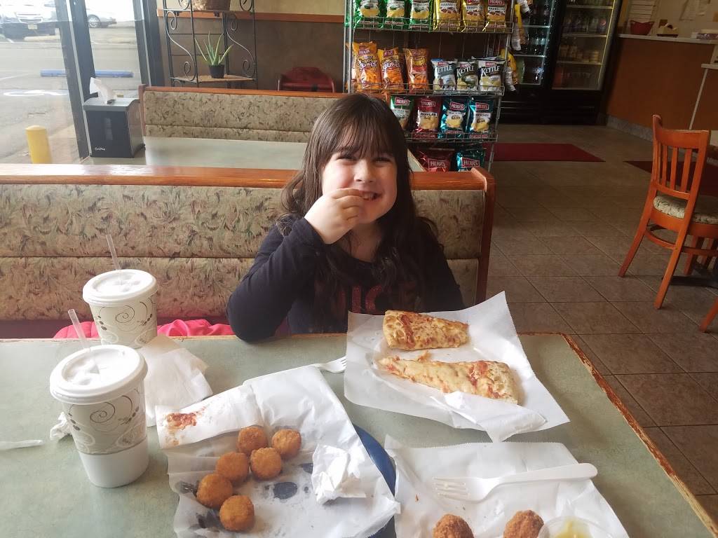 Nicks Pizzeria | restaurant | 47 S Main St, Williamstown, NJ 08094, USA | 8567283322 OR +1 856-728-3322