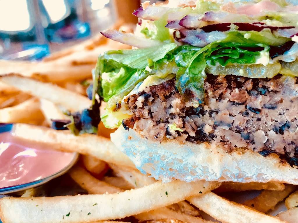 The Roost | restaurant | 526 Main St, Longmont, CO 80501, USA | 3038273380 OR +1 303-827-3380