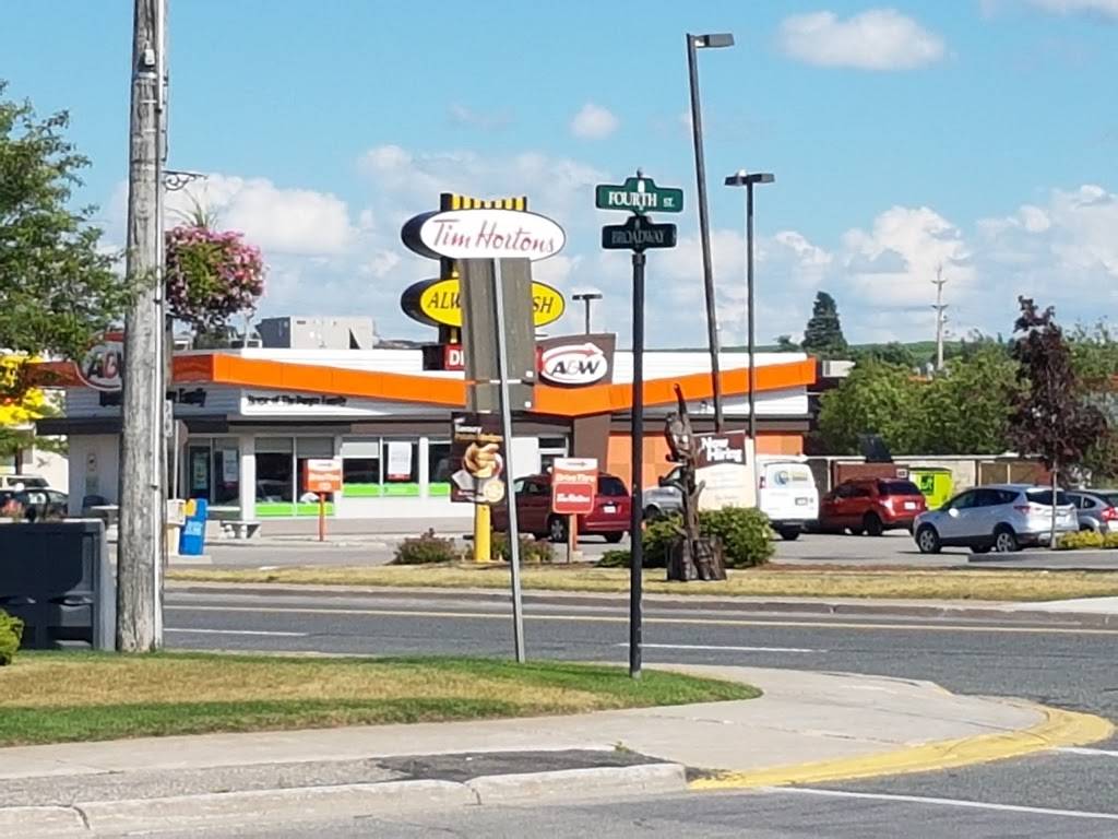 A&W Canada | restaurant | 44 Broadway, Orangeville, ON L9W 1J4, Canada | 5199421492 OR +1 519-942-1492