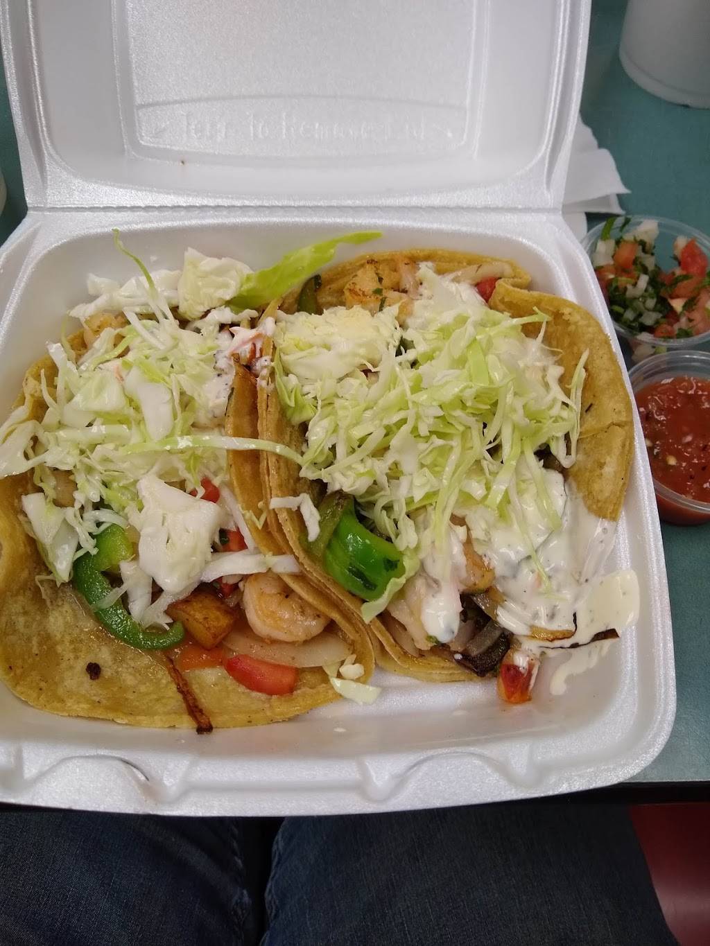 Jilbertos Mexican Food | restaurant | A, 1301 E Valley Pkwy, Escondido, CA 92027, USA | 7604802618 OR +1 760-480-2618