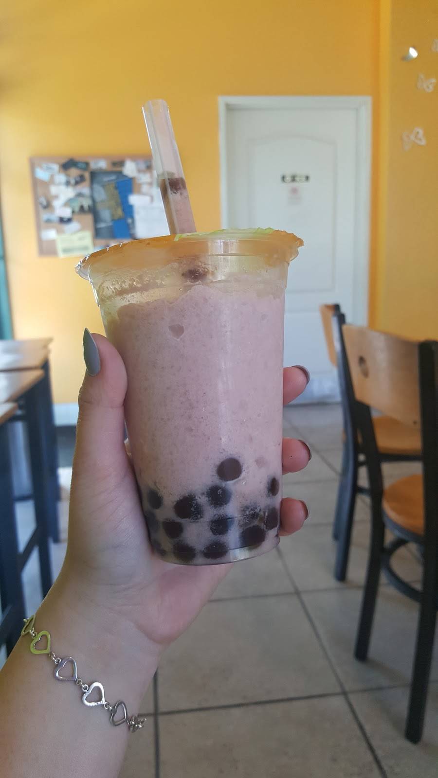 Fusion Cafe & Fruits | restaurant | 900 Loughborough Dr, Merced, CA 95348, USA | 2093254979 OR +1 209-325-4979