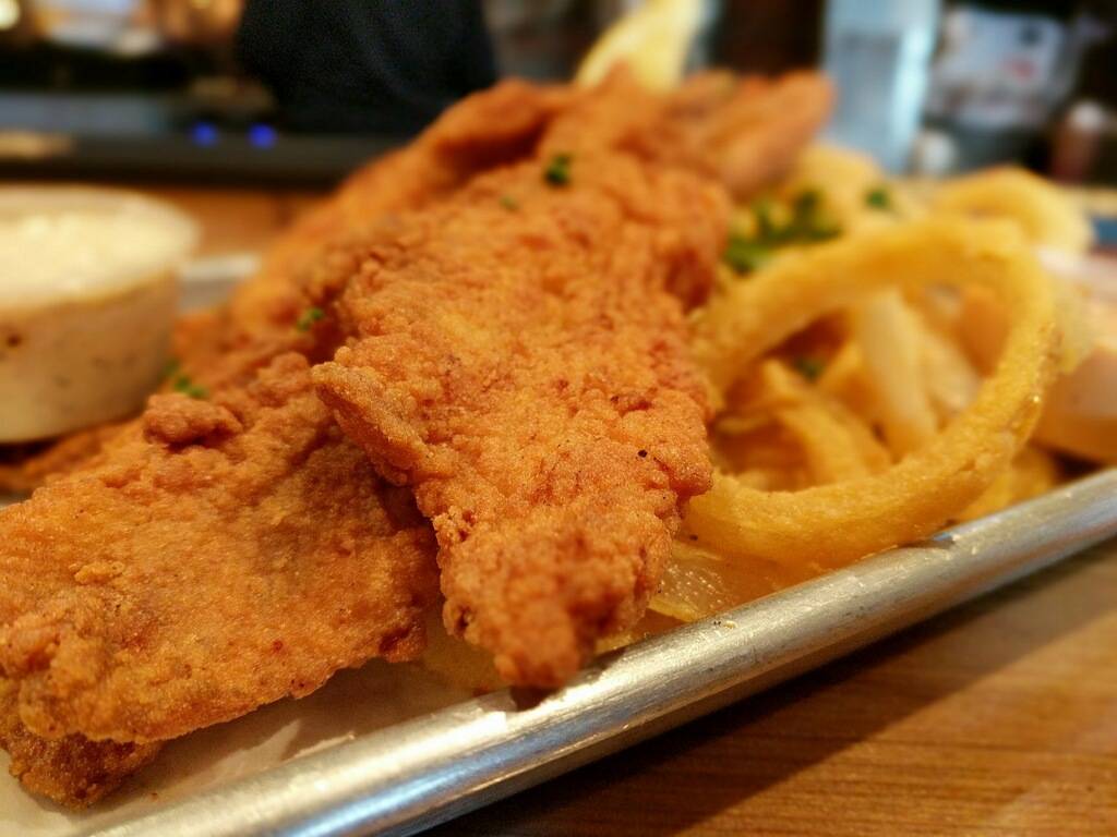 Clesis Restaurant & Catering | restaurant | 4323 Bienville St, New Orleans, LA 70119, USA | 5049090108 OR +1 504-909-0108