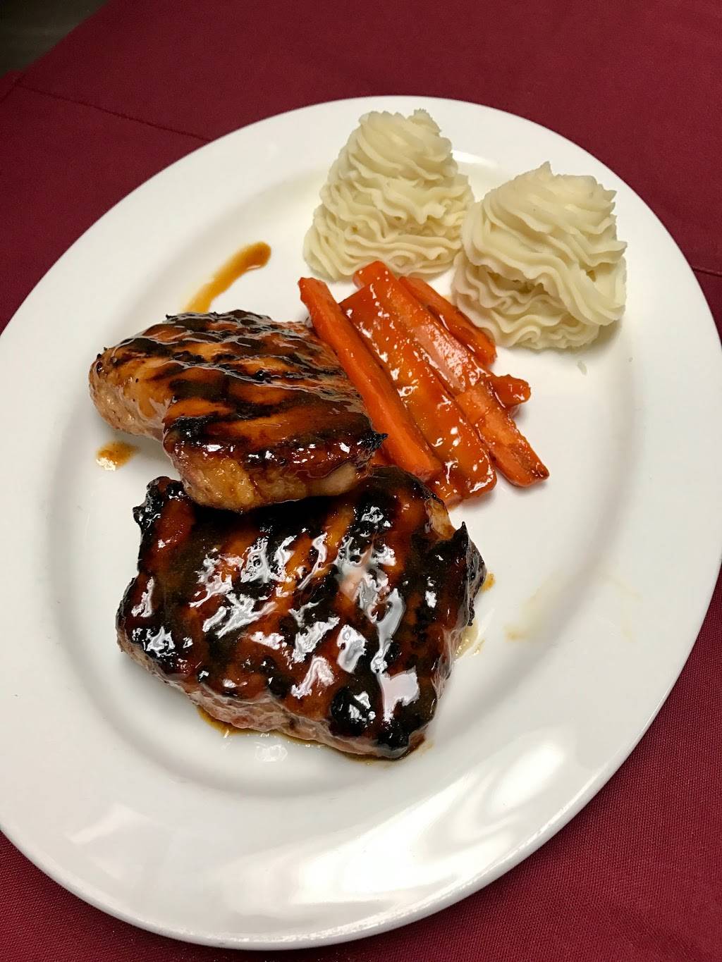 Marias Ristorante & Pizzeria | restaurant | 1591 N Division St, Morris, IL 60450, USA | 8159423351 OR +1 815-942-3351