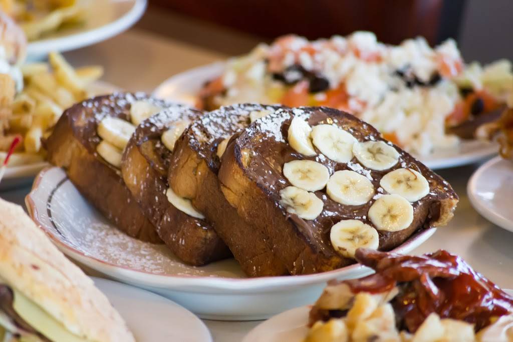 3 Brothers Diner | restaurant | 242 White St, Danbury, CT 06810, USA | 2037486008 OR +1 203-748-6008