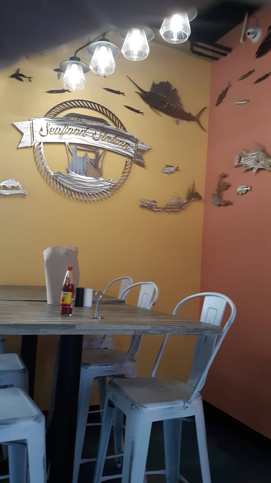 Melbourne Seafood Station | restaurant | 630 E Eau Gallie Blvd Suite 101, Indian Harbour Beach, FL 32937, USA | 3214253571 OR +1 321-425-3571