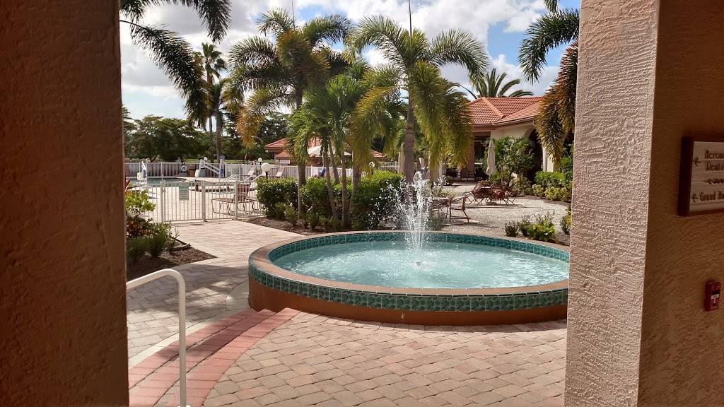 Herons Nest Restaurant | restaurant | 2250 Herons Glen Blvd, North Fort Myers, FL 33917, USA | 2397314545 OR +1 239-731-4545