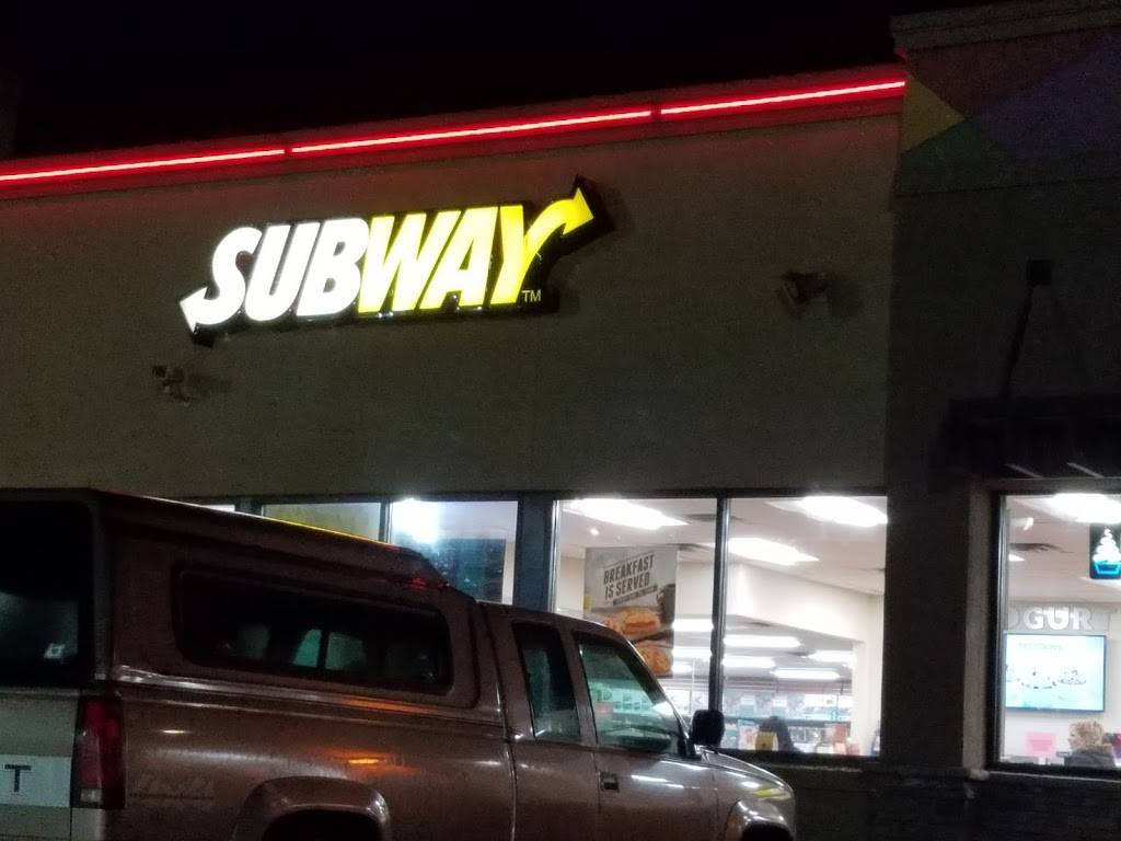 Subway | meal takeaway | 4220 Brooklake Rd NE, Salem, OR 97305, USA | 5034631114 OR +1 503-463-1114