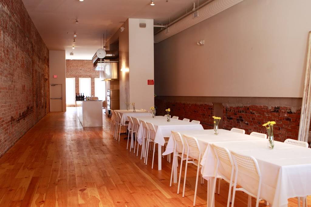 Lucca | restaurant | 420 E Locust St, Des Moines, IA 50309, USA | 5152431115 OR +1 515-243-1115