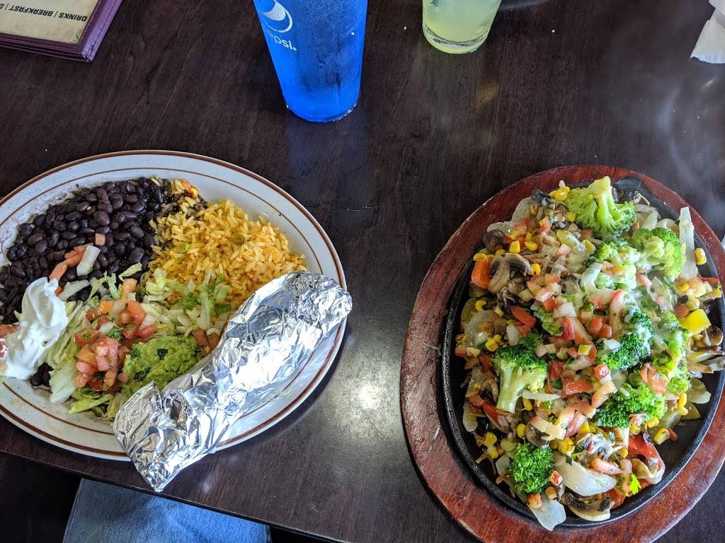 El Potro Mexican cafe Lawrence | restaurant | 3333 Iowa St, Lawrence, KS 66046, USA | 7853312500 OR +1 785-331-2500