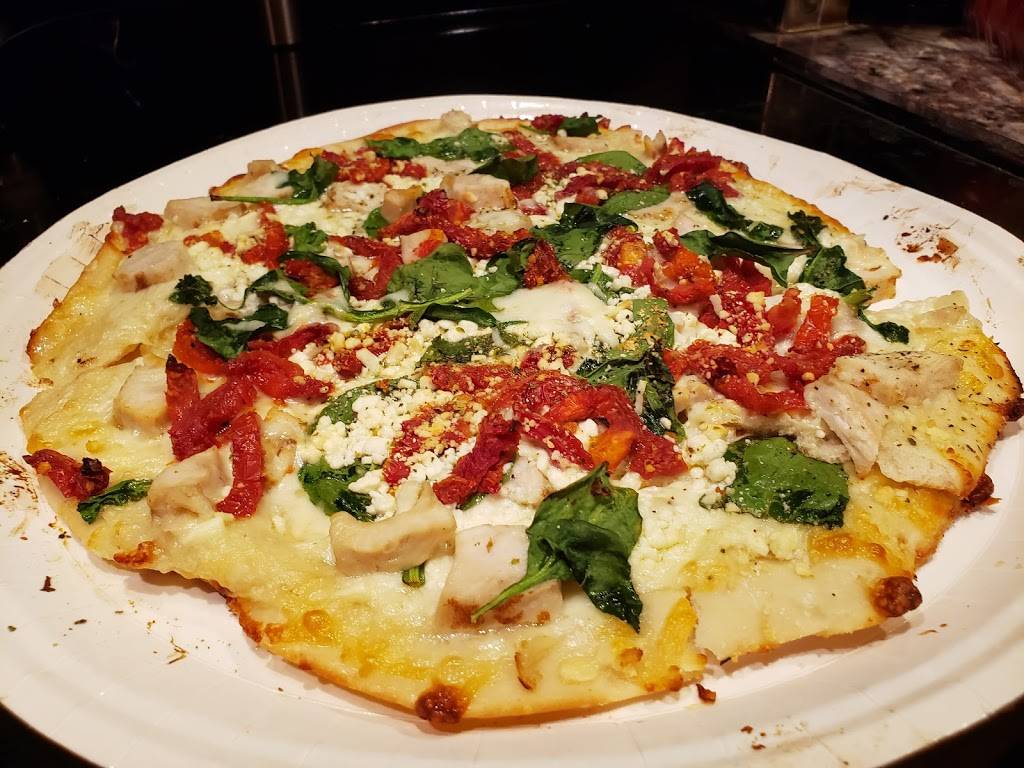 Papa Murphys Take N Bake Pizza | meal takeaway | 1305 Veterans Pkwy, Clarksville, IN 47129, USA | 8122807272 OR +1 812-280-7272