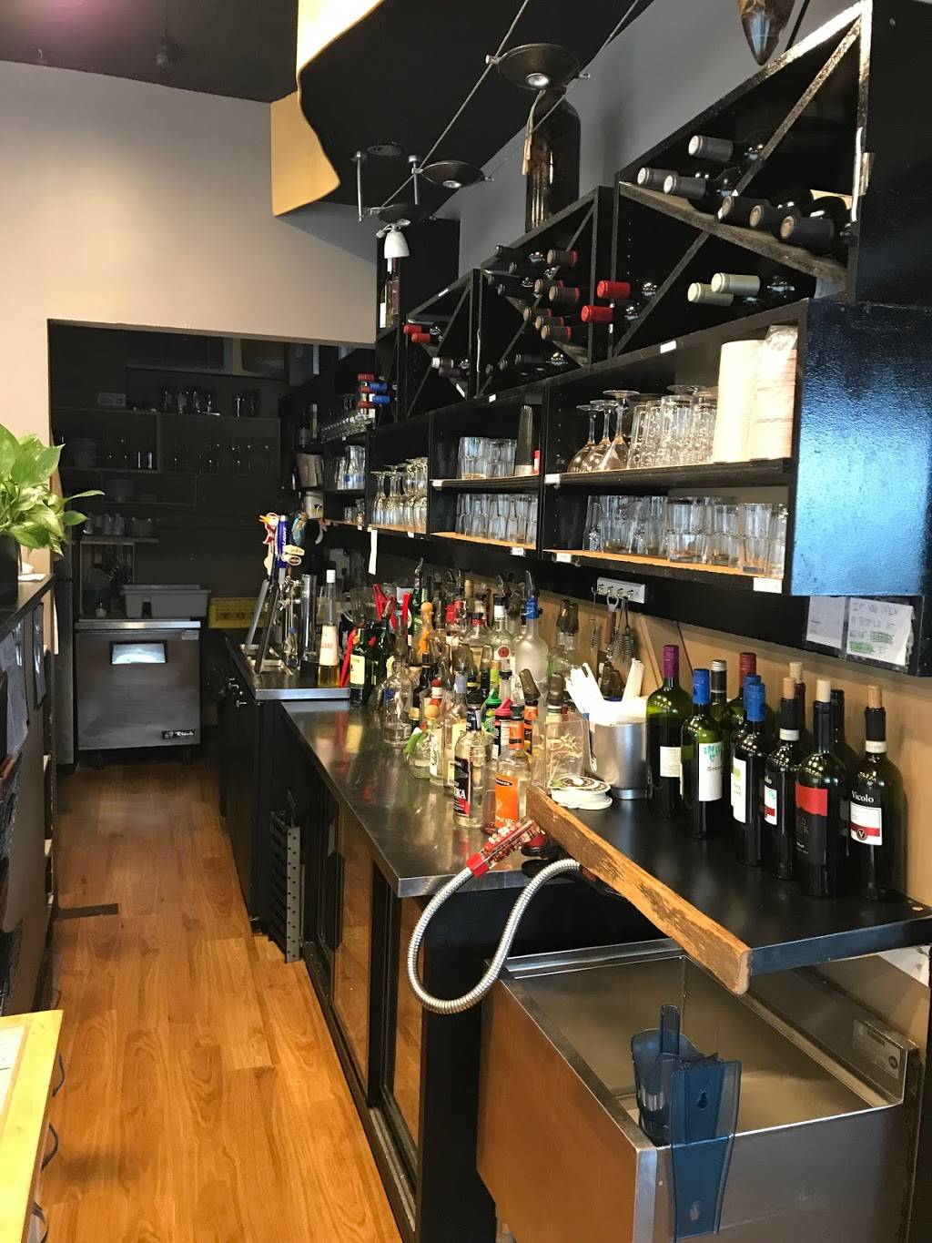 Vero Cucino Rustico | restaurant | 749 Saybrook Road, Tradewinds Plaza, Middletown, CT 06457, USA | 8603439413 OR +1 860-343-9413