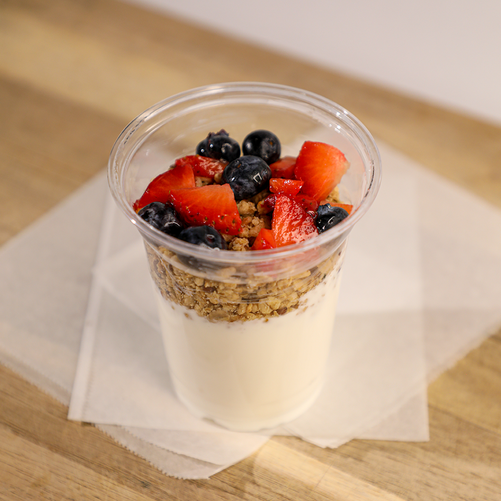 Juiced Up Cafe | cafe | 12921 Shops Pkwy #450, Bee Cave, TX 78738, USA | 7373289628 OR +1 737-328-9628