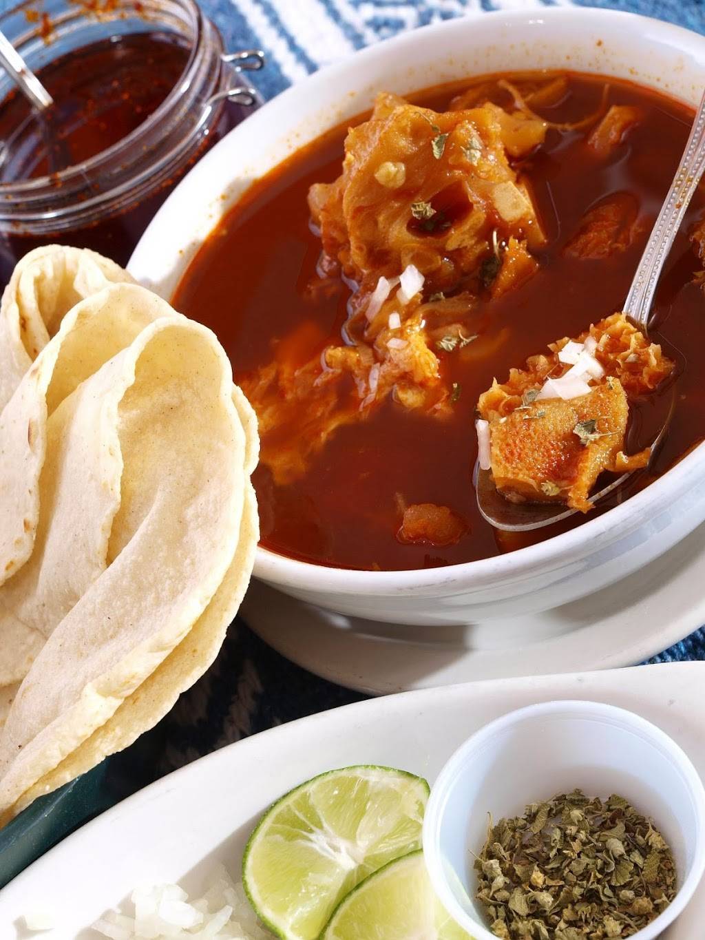 Antojitos Perez | meal takeaway | 4545 W Noble Ave unit b, Visalia, CA 93277, USA | 5595866933 OR +1 559-586-6933