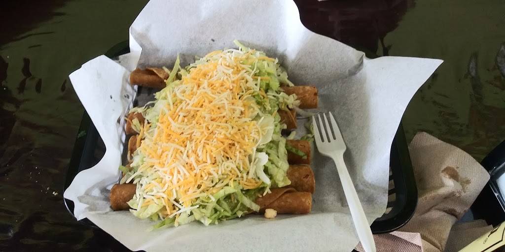 Erikas Mexican Food & Seafood | restaurant | 6140, 1851 W Vista Way C, Vista, CA 92083, USA | 7609417991 OR +1 760-941-7991