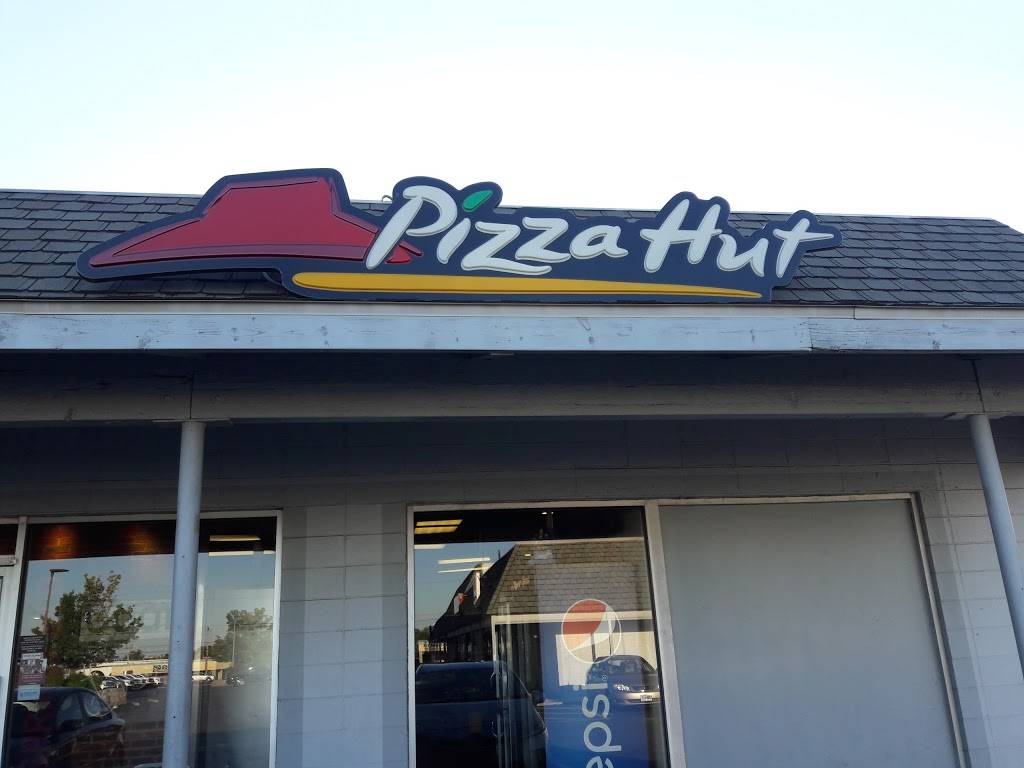 Pizza Hut | meal delivery | 3437 S Campbell Ave, Springfield, MO 65807, USA | 4178829918 OR +1 417-882-9918