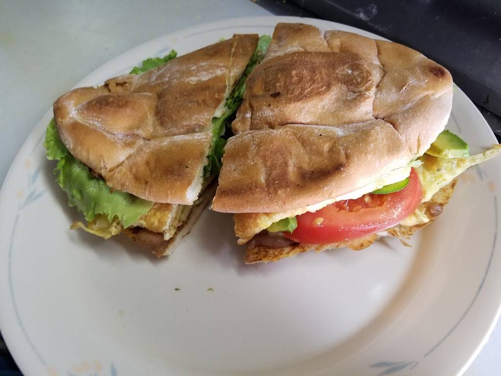 El Burrito Mojado | restaurant | 7316 N Lombard St, Portland, OR 97203, USA | 5032780163 OR +1 503-278-0163