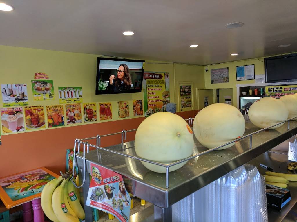Bionicos Yahualica | restaurant | 931 23rd St, Richmond, CA 94804, USA | 5102370306 OR +1 510-237-0306