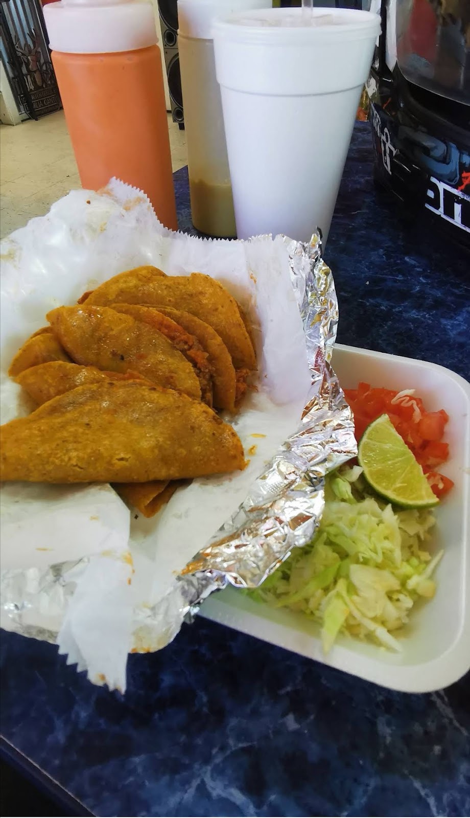 Taqueria Club Los Regios | restaurant | 8008 La Porte Fwy, Houston, TX 77012, USA | 7133850154 OR +1 713-385-0154