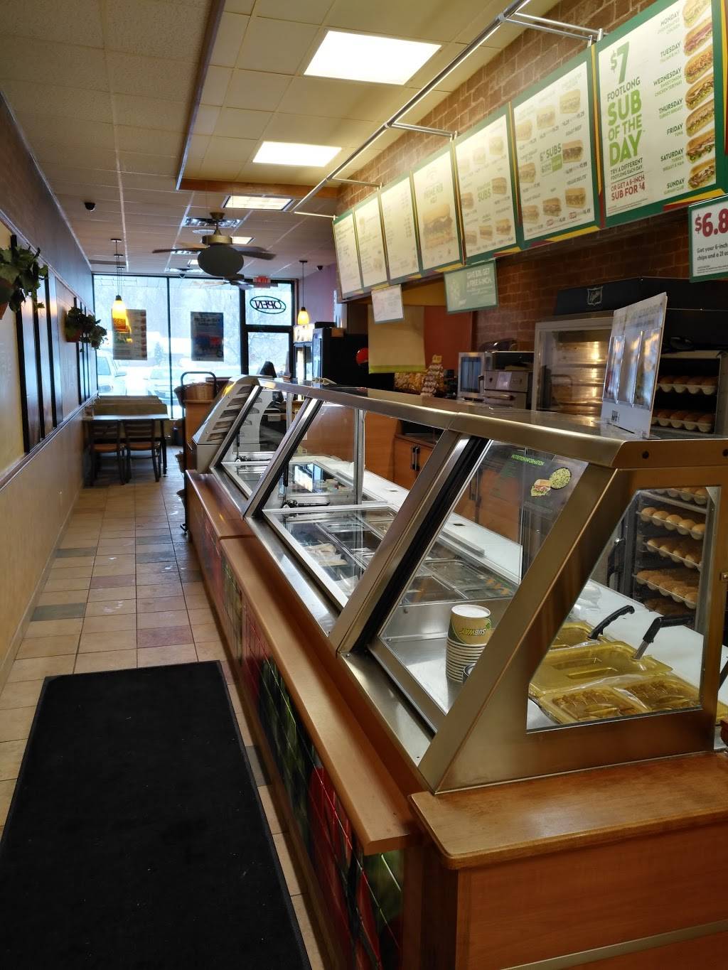 Subway | restaurant | 955 10th St W, Owen Sound, ON N4K 5S2, Canada | 5193721422 OR +1 519-372-1422