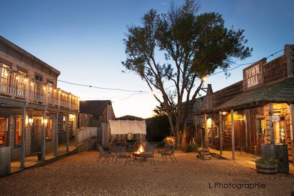 Town Hall Taproom & Restaurant | restaurant | 1401 Olive Rd, New Haven, MO 63068, USA | 5732373672 OR +1 573-237-3672