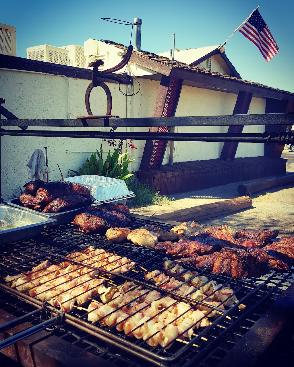 Five Fingers Pub | restaurant | 6537 W Inyokern Rd, Inyokern, CA 93527, USA | 7603774814 OR +1 760-377-4814